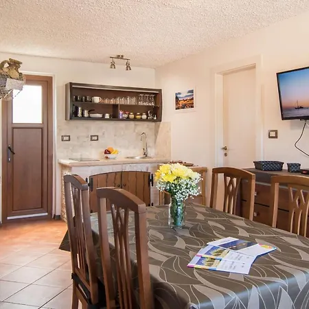 Alek Apartment